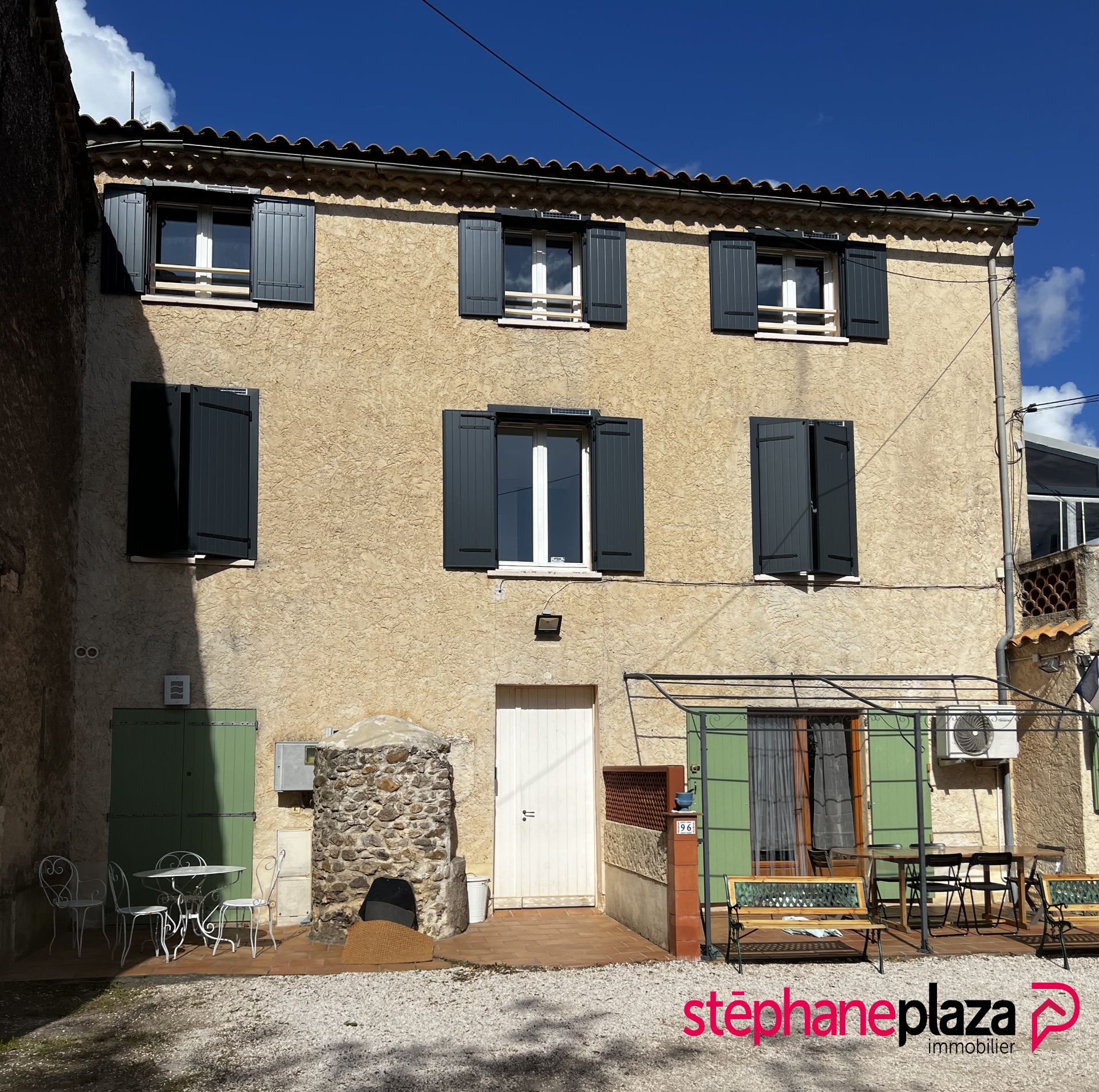 MAISON DE 155M2 - PIERREFEU
