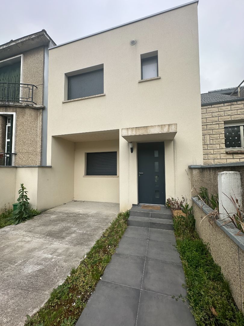 Maison Vitry Sur Seine 4 pièces - Vitry sud - 116 m2