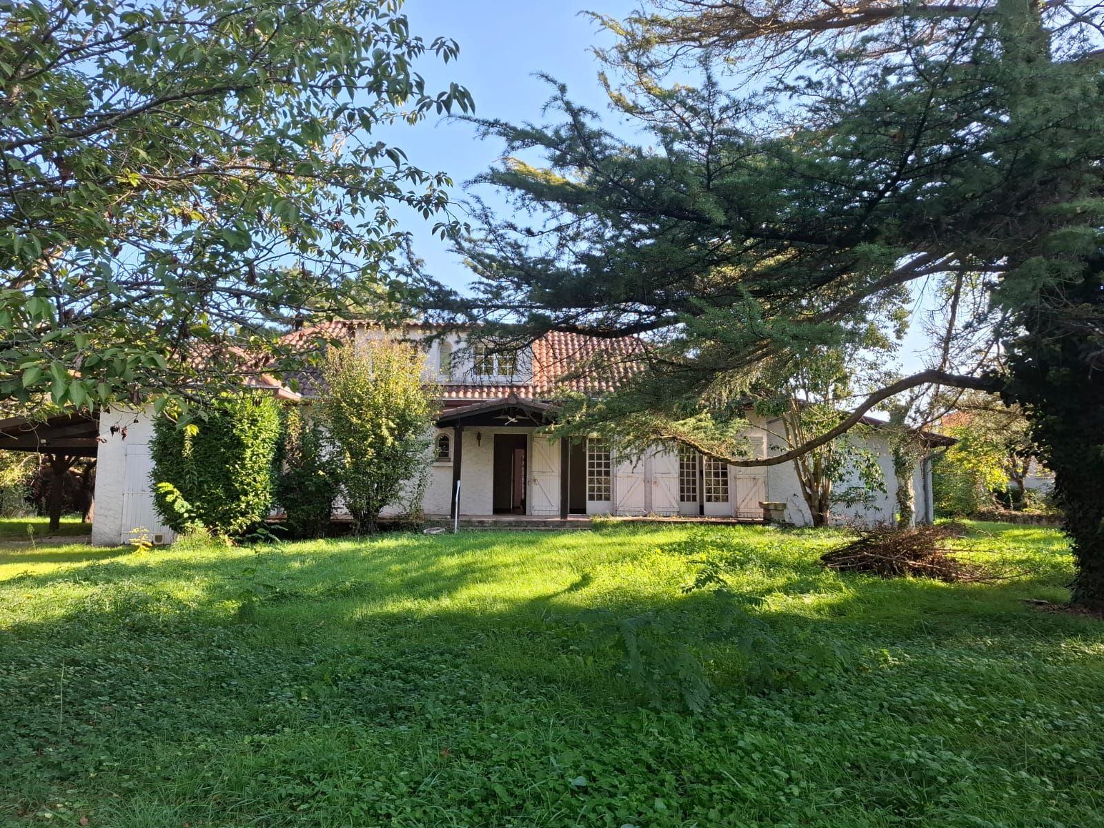 Maison au calme à l'entrée de Deyme