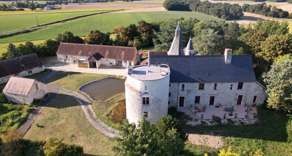Château d’exception – 667 m² habitables sur près de 2 hectares – prestations haut de gamme