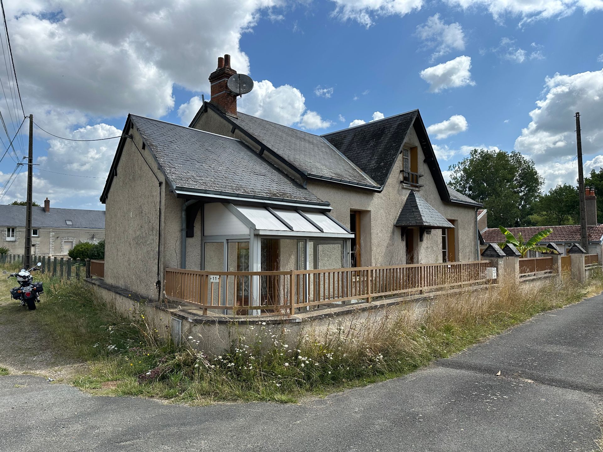 A 7' Ouest de Vendôme , maison à rénover