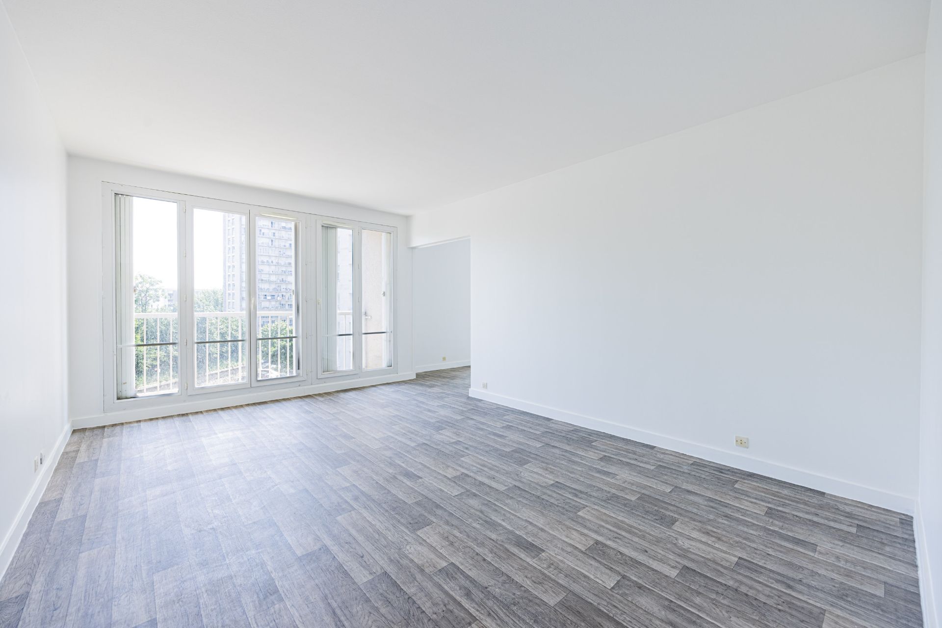 5 pièces - 4eme étage - 99m²