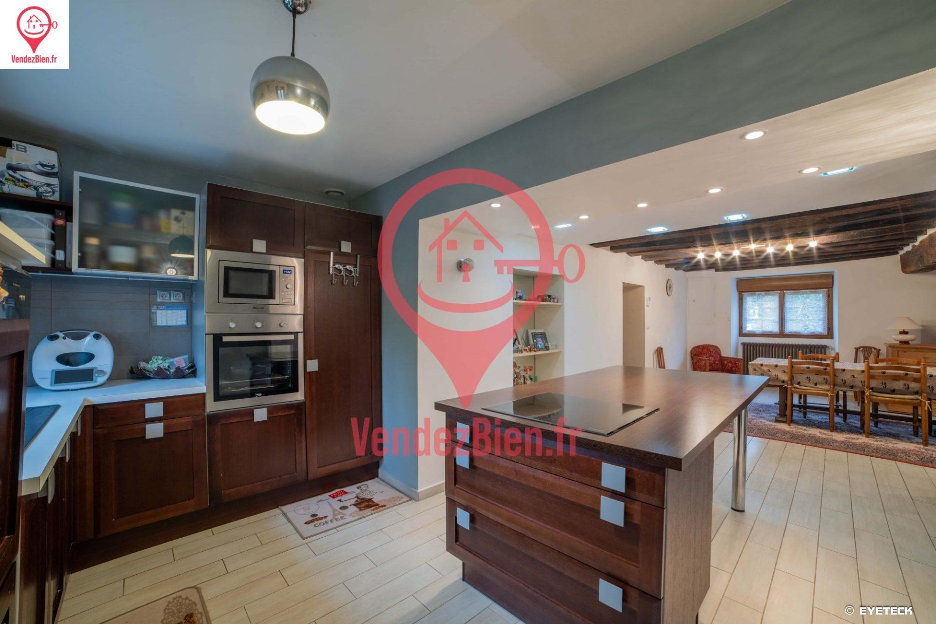 dpt cher (18), à vendre SOULANGIS Maison P4 de 120m² avec garage et dépendance, sur un terrain de 534m²