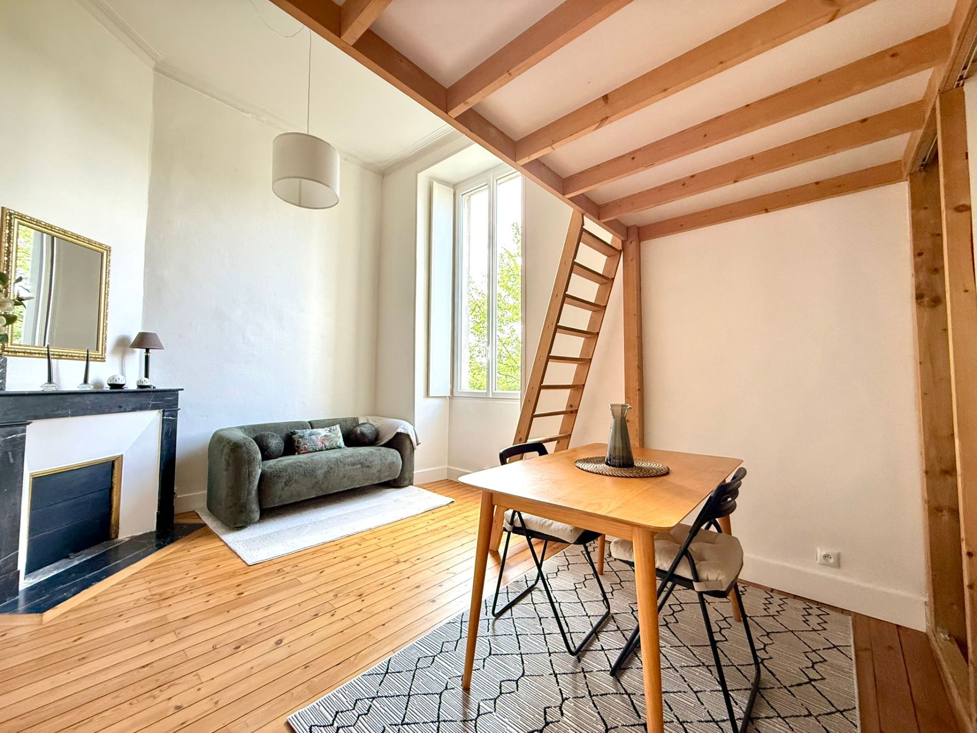 Charmant T2 rénové Graslin