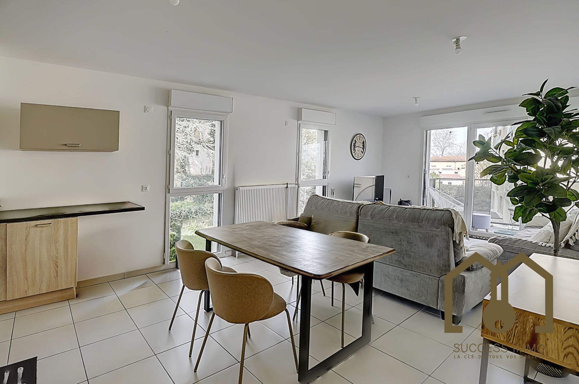 Appartement T3 69,50m² balcon+garage Vénissieux