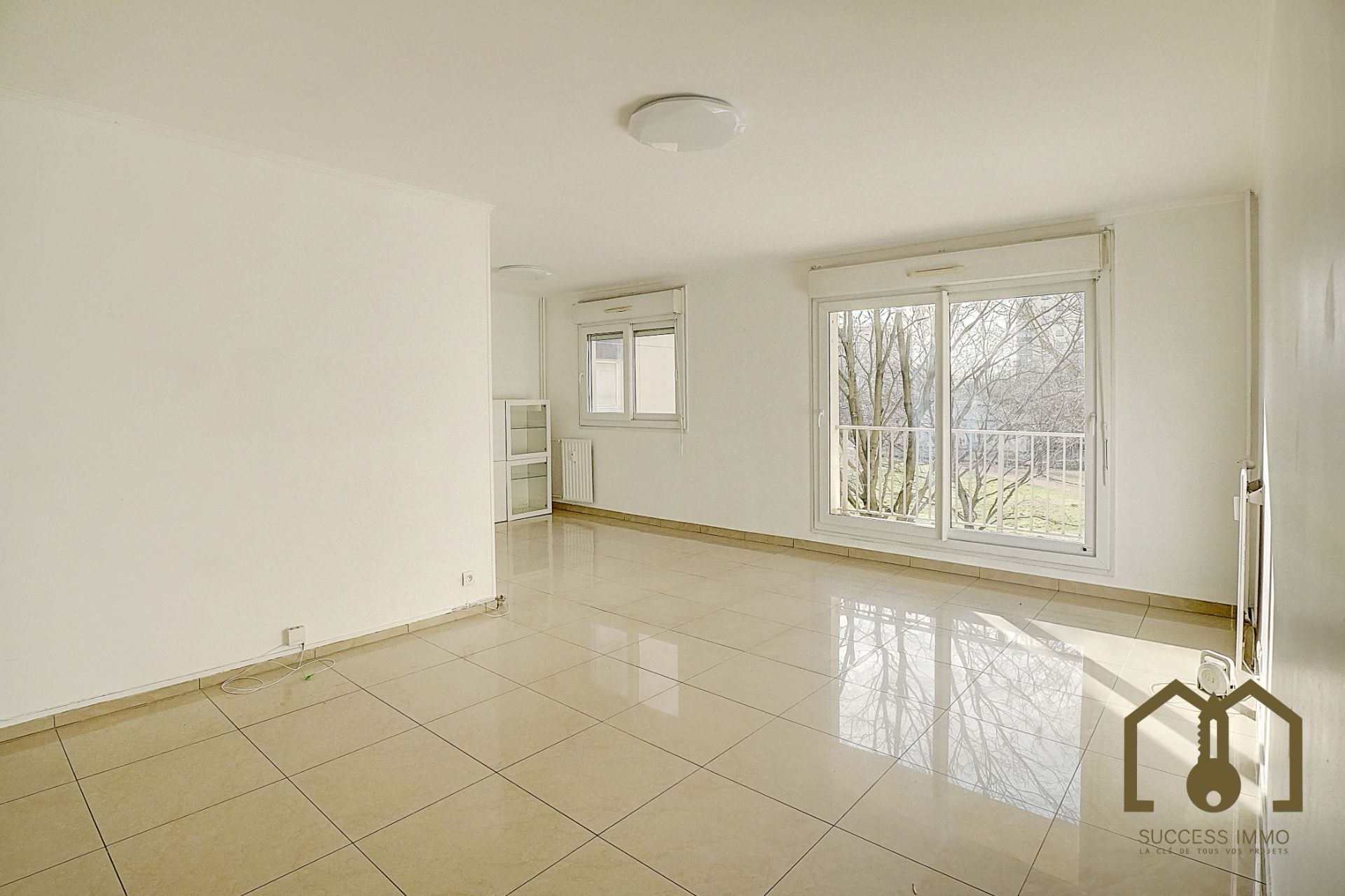 Appartement T5 82,68m² + balcon - Vaulx-en-Velin