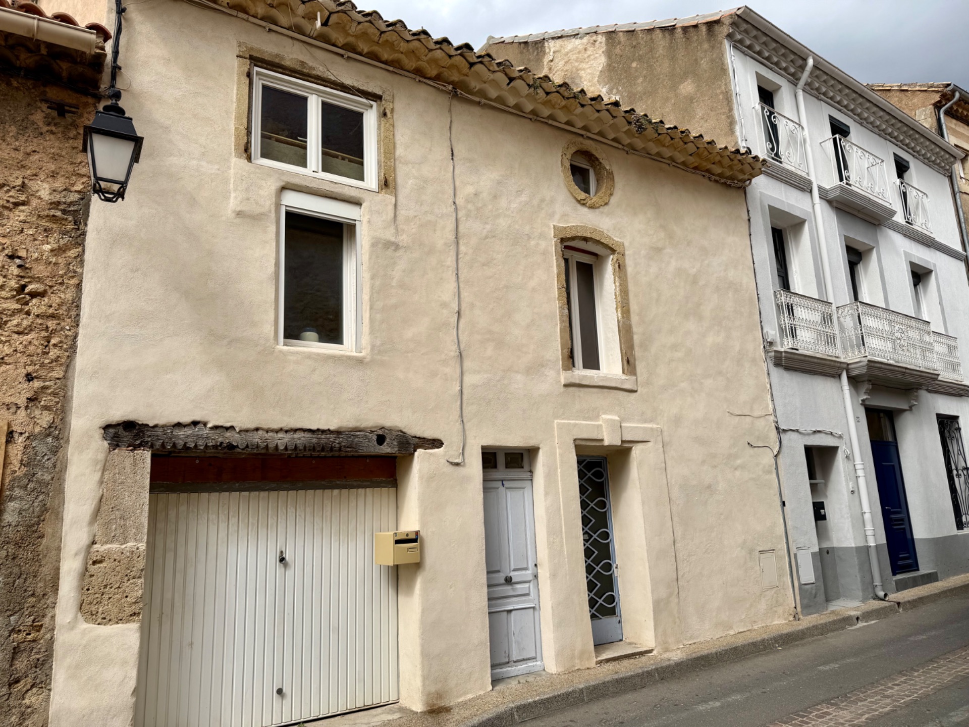 maison de village garage et appartement T2 indépendant