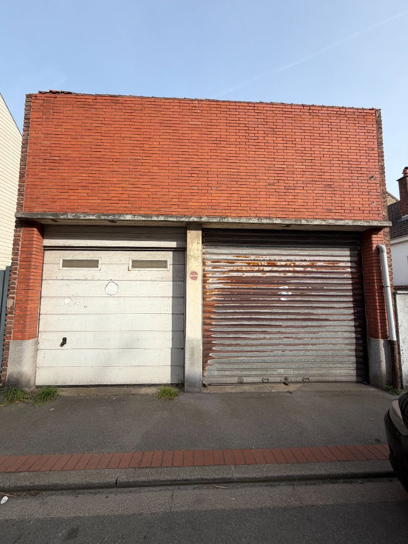 Ensemble de 2 Garages