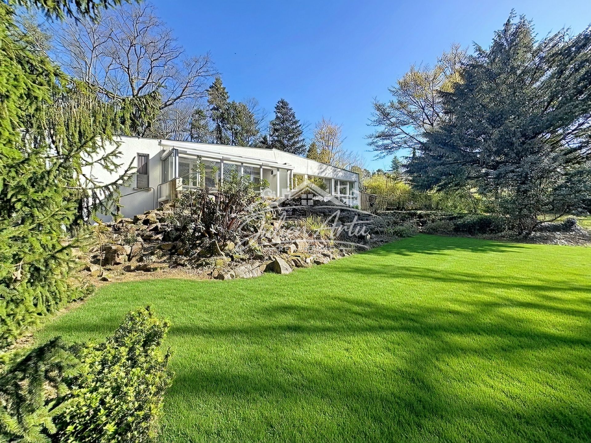 Villa de 194m2 dans un écrin de verdure