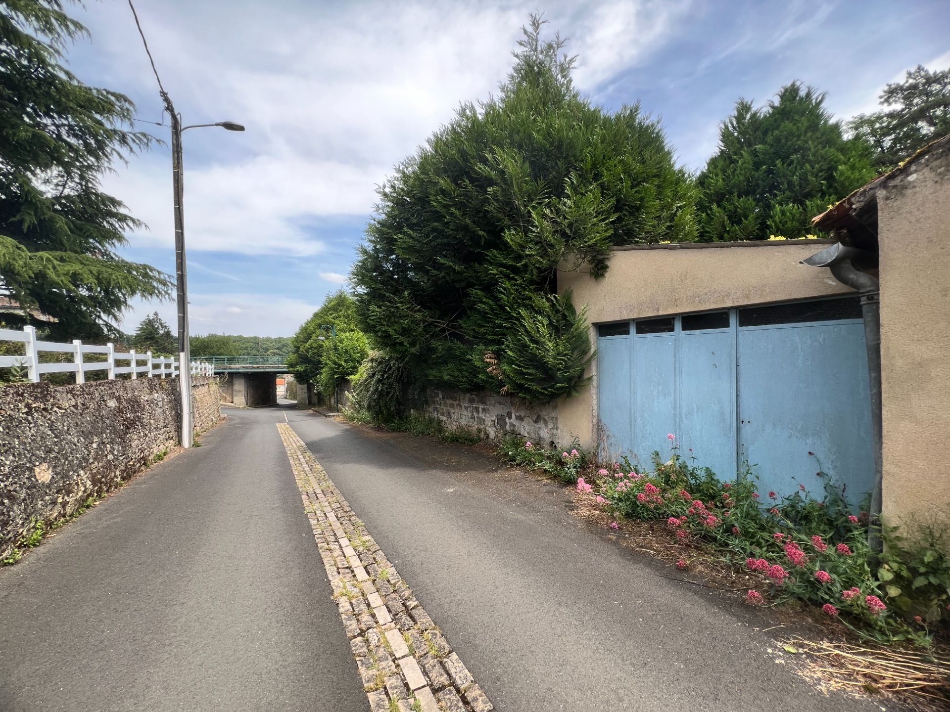 Terrain constructible Vouneuil Sous Biard 531m2