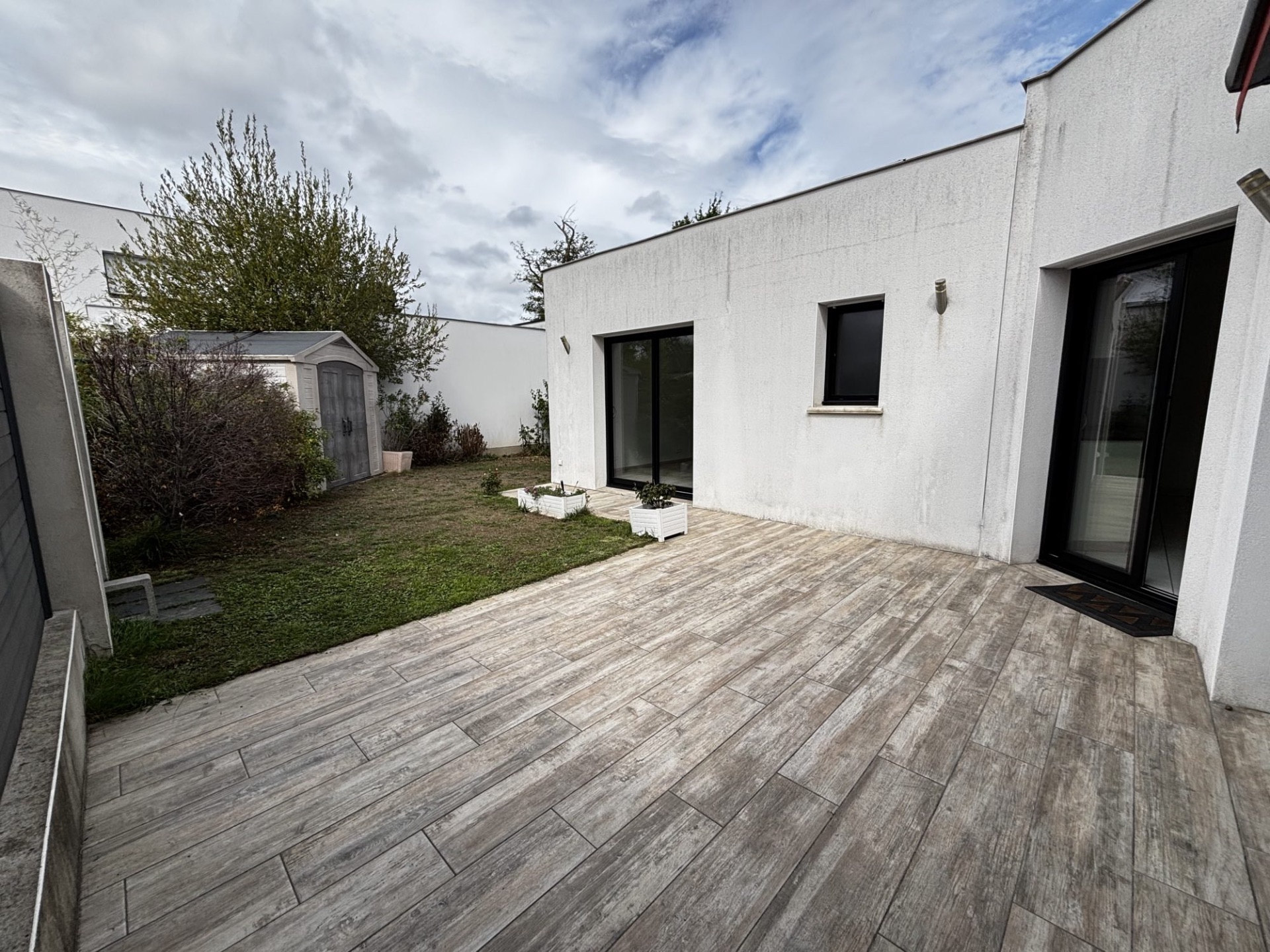 MAISON CONTEMPORAINE 155 M² – 5 CHAMBRES – DPE A