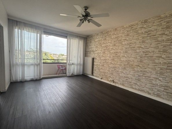 APPARTEMENT 4 PIECES + TERRASSE + CAVE