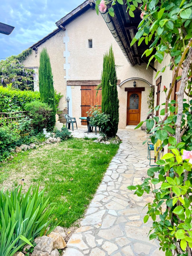 MAISON 3 PIÈCES – 108 m² – UN CADRE DE VIE AGRÉABLE ET DE NOMBREUSES POSSIBILITÉS