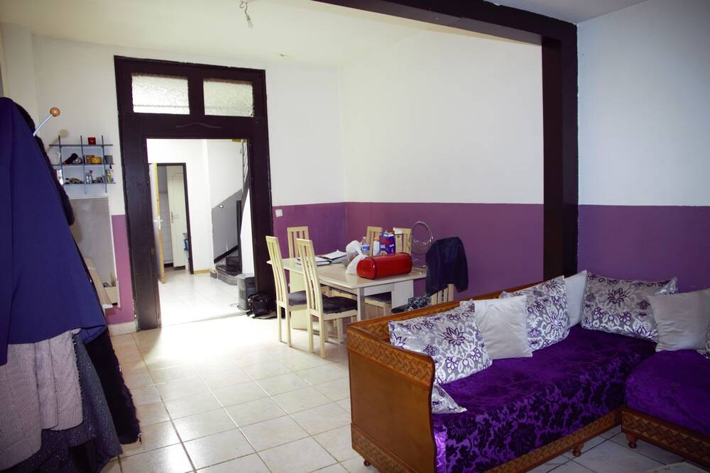 POUR INVESTISSEUR Proximité Métro Centre hospitalier Maison T4 avec garage