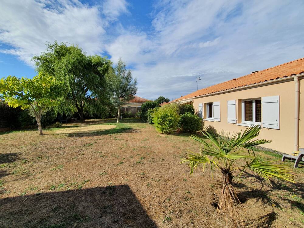 PAVILLON PLAIN PIED 4 chambres ST MACAIRE