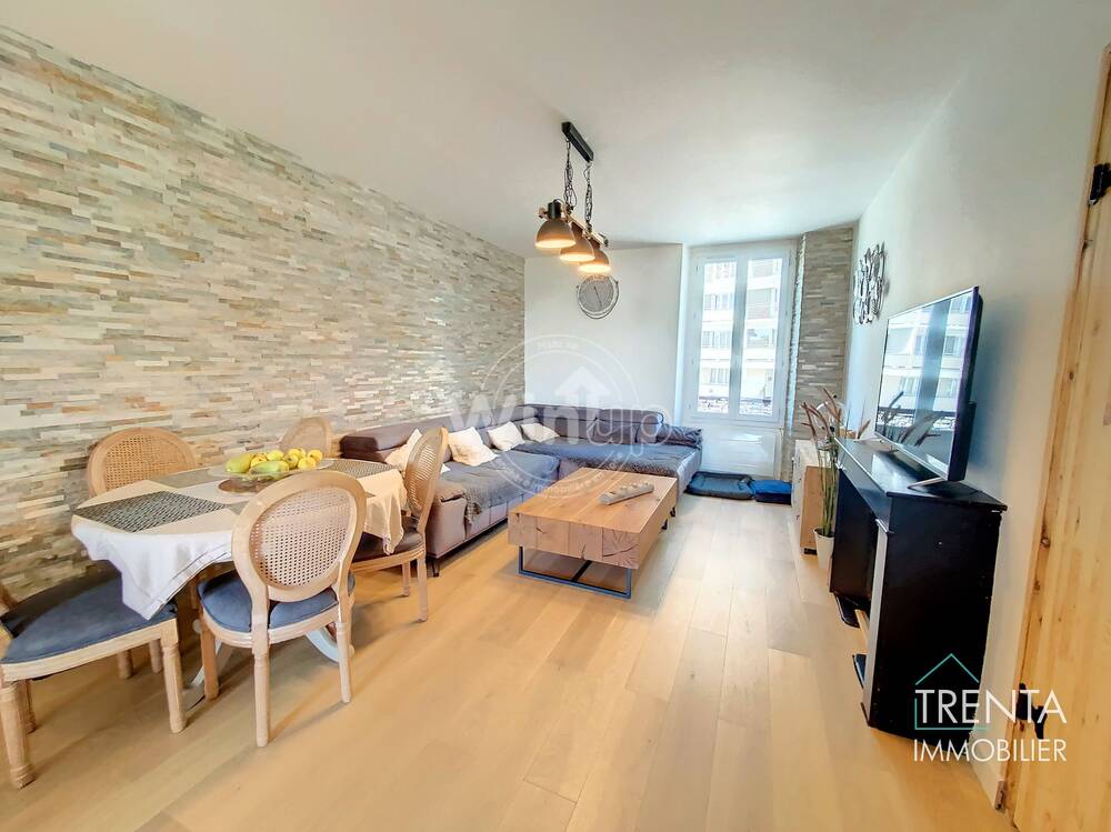 Appartement rénové cœur de ville