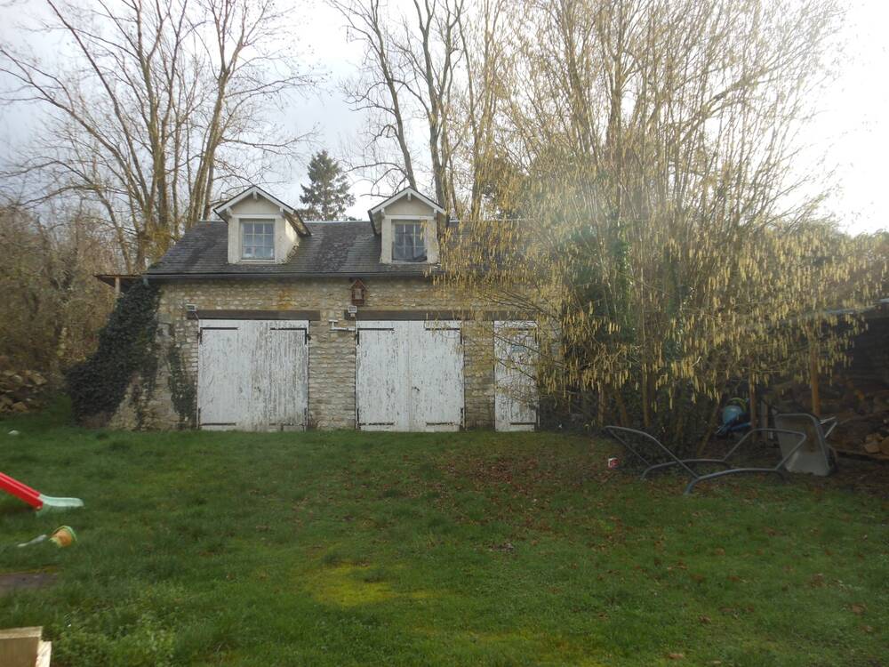 Maison, 4 chambres, garage-double, sur 2868m² de terrain