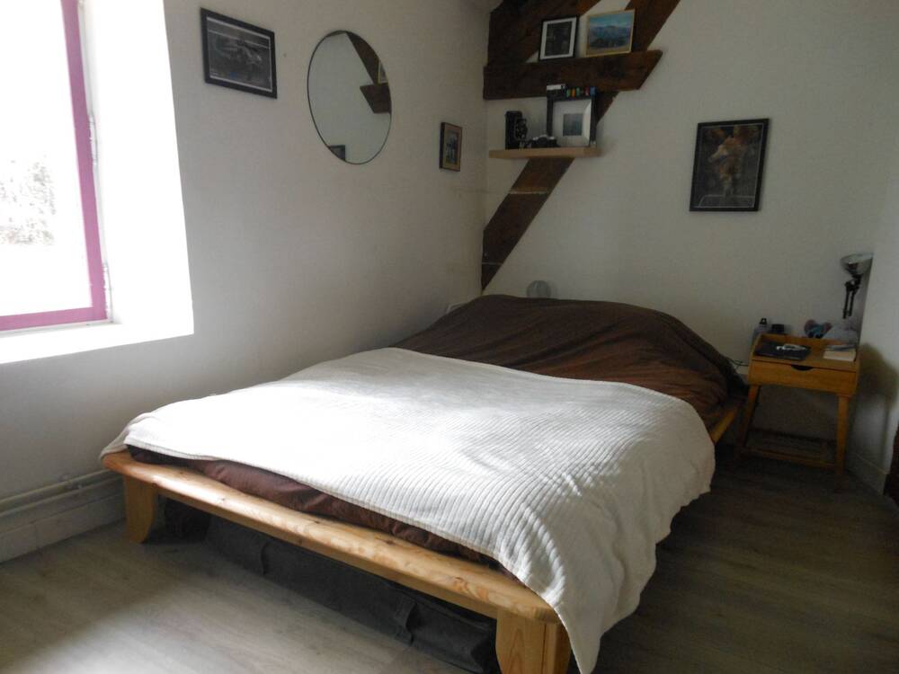 Vente Intéractive 190 m², 4 ch, dépendance et terrain