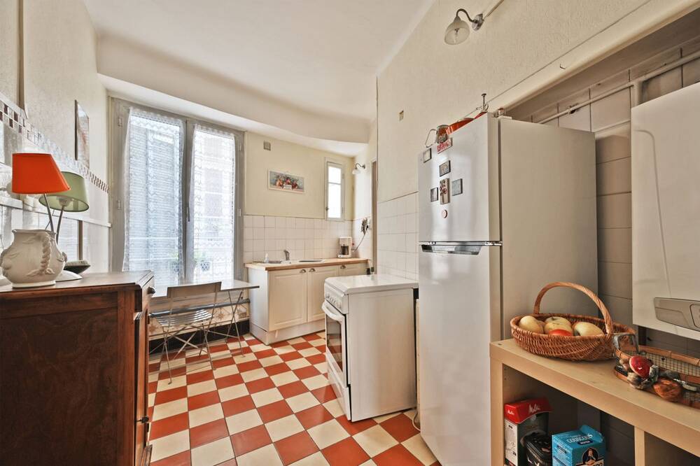 APPARTEMENT BOURGEOIS INTRA-MUROS