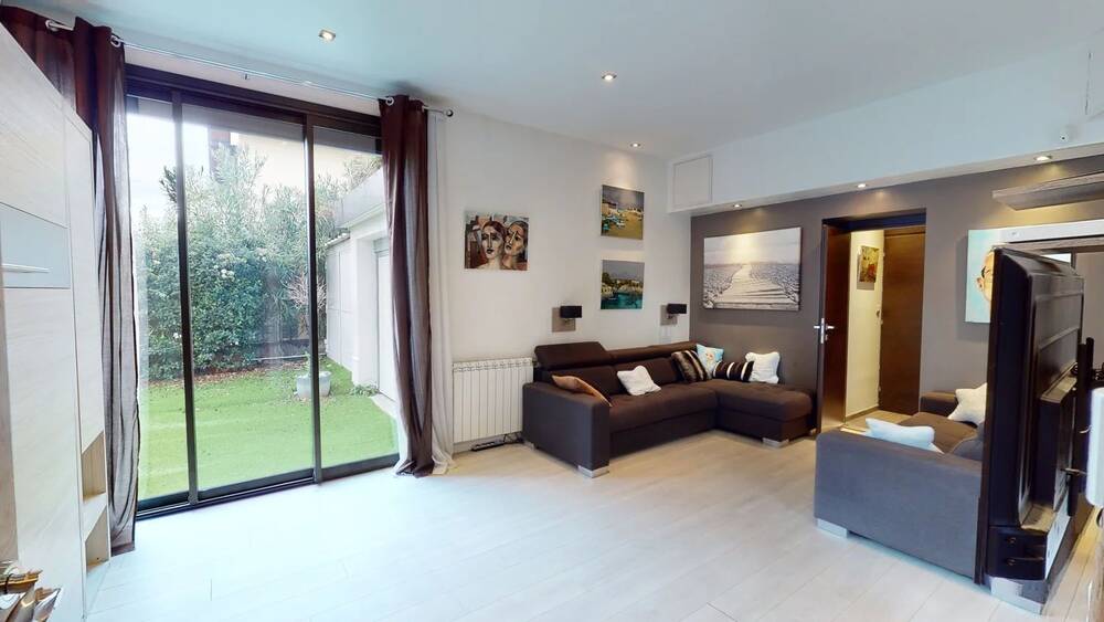 Duplex avec piscine à Fontaine