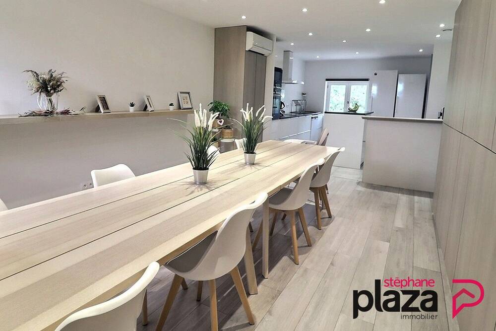 MAISON/APPARTEMENT DE 155M2 - PIERREFEU