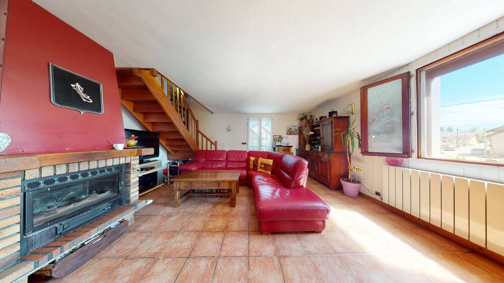 VENTE : maison T7 (191 m²) à CHALLONGES