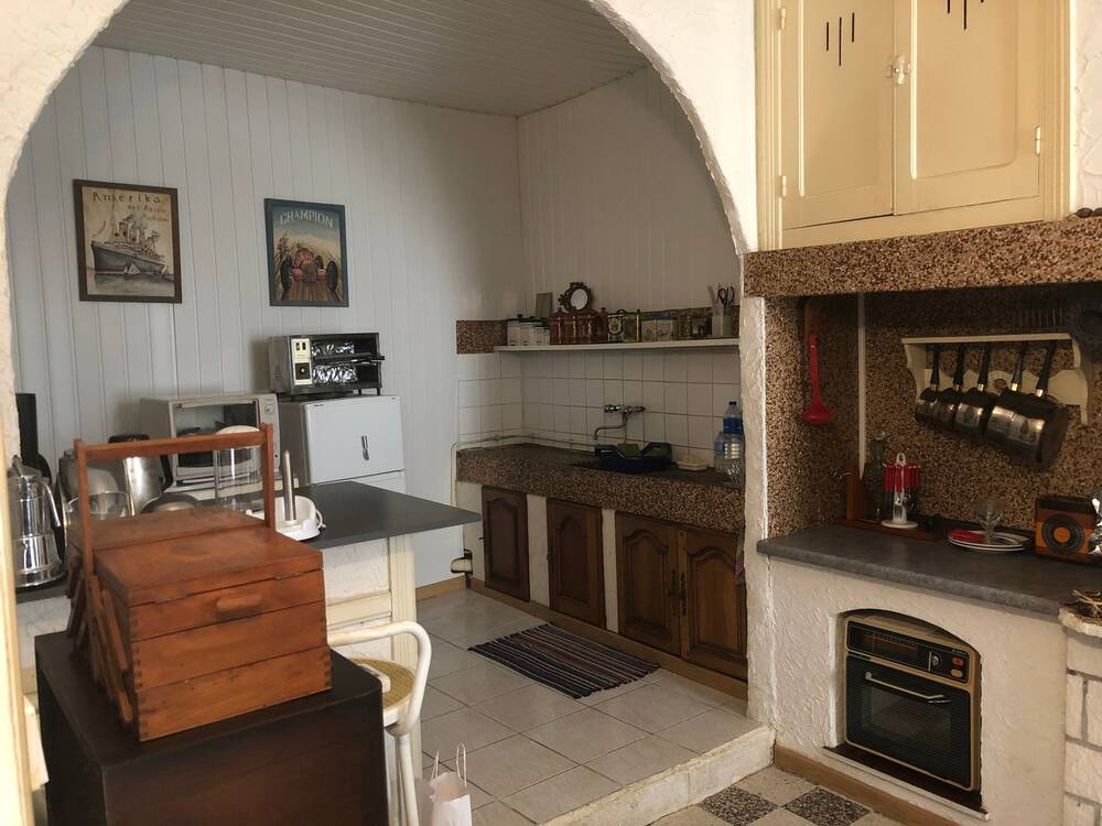 EST CARCASSONNE maison de village 120 m² habitables.