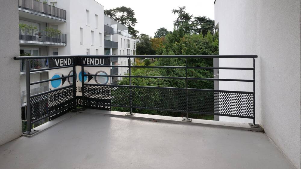 APPARTEMENT 1 CHAMBRE - DEUX BALCONS - GARAGE