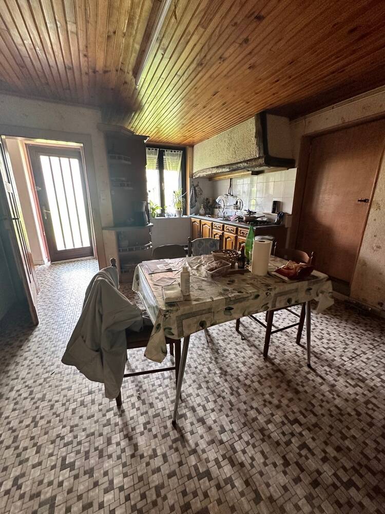Grande maison située à Vernéville