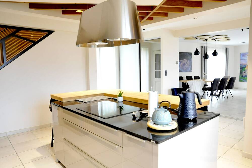 À VENDRE, Magnifique Villa Haut de Gamme à Saint-Bonnet-les-Oules