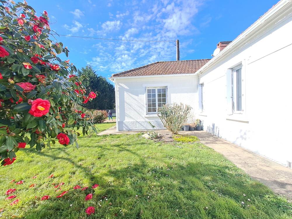 Maison et son annexe