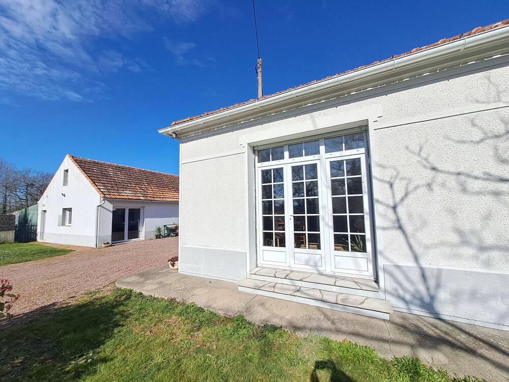 Maison et son annexe
