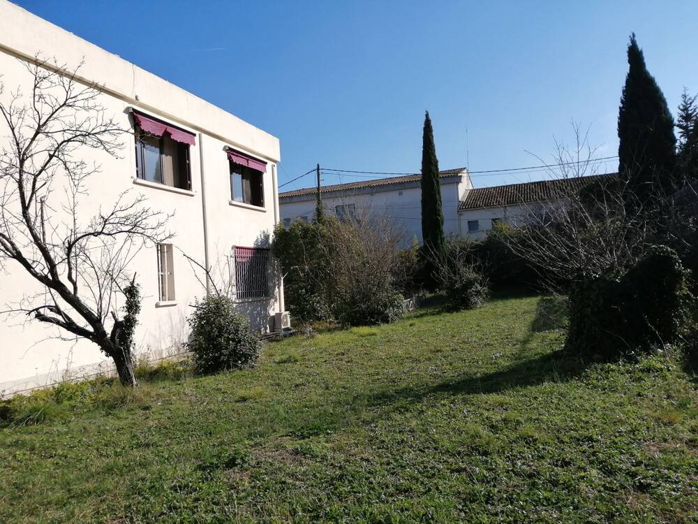 Bouc Bel Air Maison de 182 m2 (148 m2 habitables) sur terrain 1.163 m2