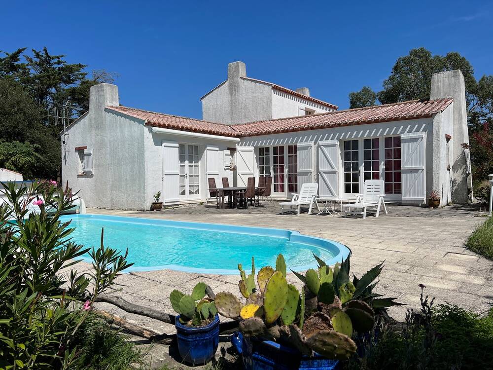 Maison d'architecte de 146m2, avec piscine et vue sur le marais