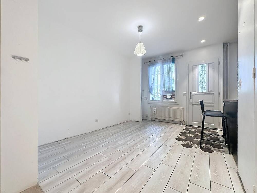 Une maison plutôt qu'un appartement ça vous tente?