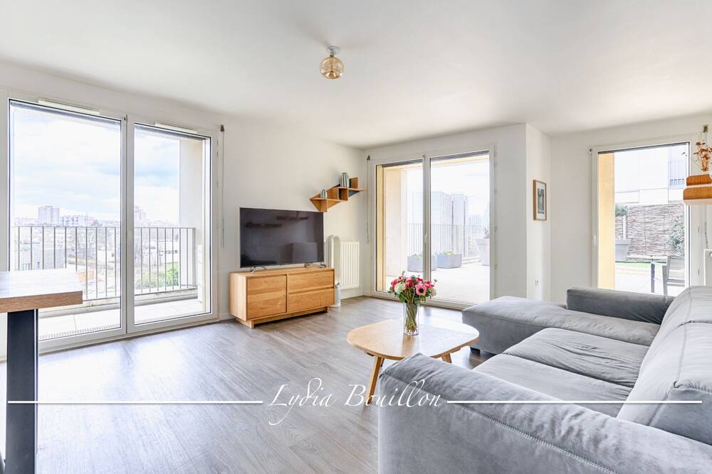 Appartement 3 pièces 71 m2 avec une terrasse et jardin de 107 m2