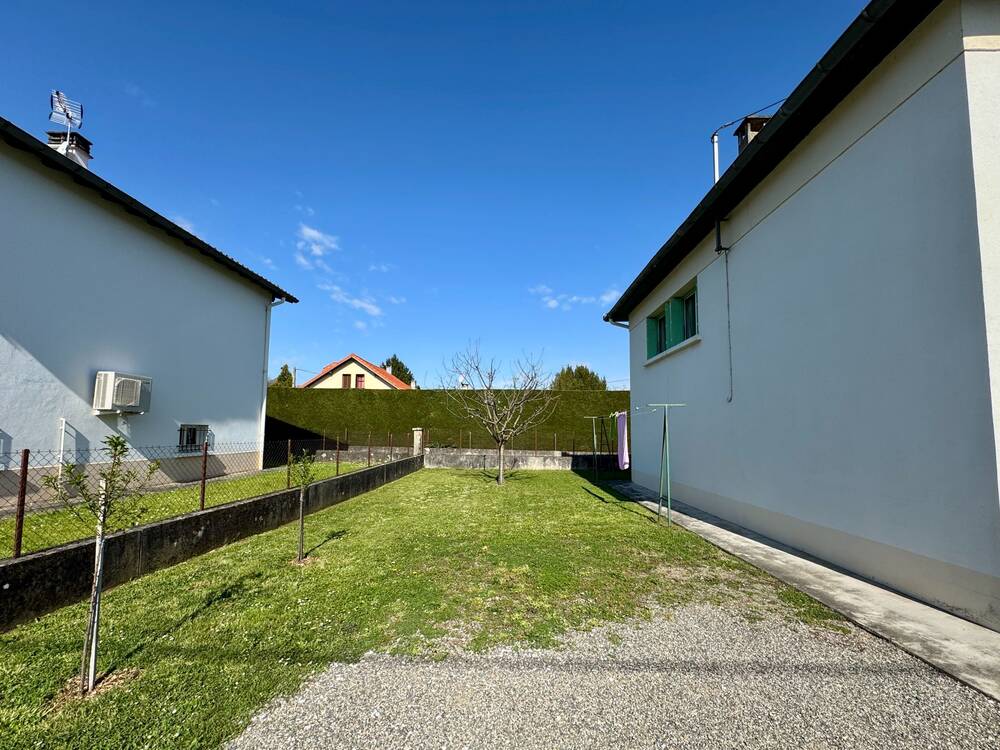 Charmante maison de ville avec garage et jardin