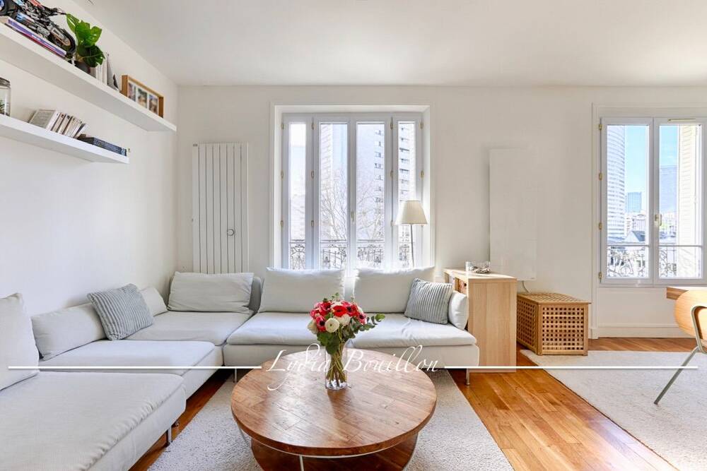 Appartement de charme 3-4 pièces Courbevoie 4ème étage