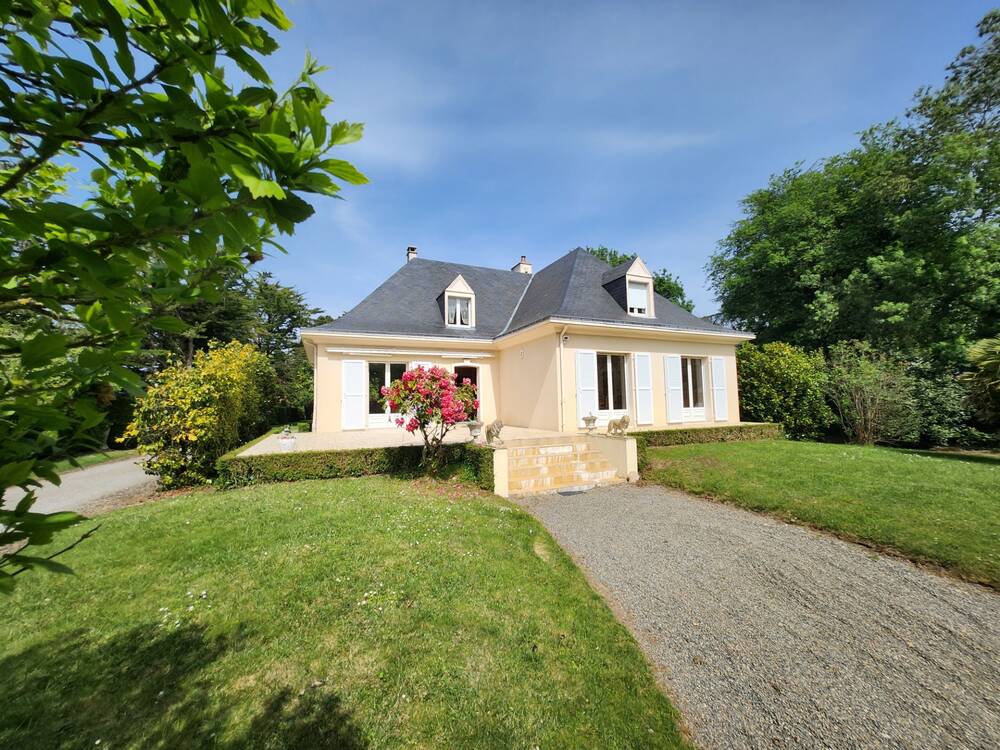 MagnIfique demeure de 223m2 avec son parc arboré