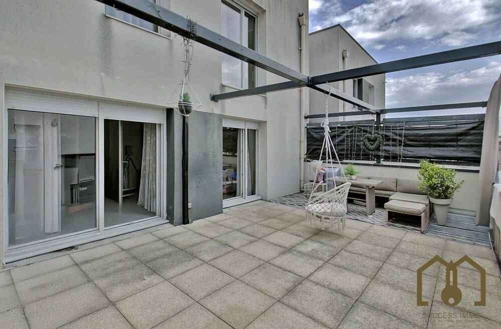 Appartement T5 Duplex 100m² Vaulx-Centre grande terrasse+garage
