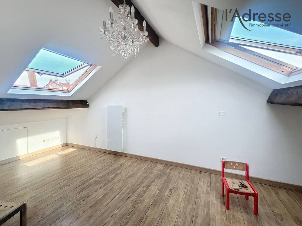Suresnes - Duplex - 4 pièces - surface de 89 m² au sol