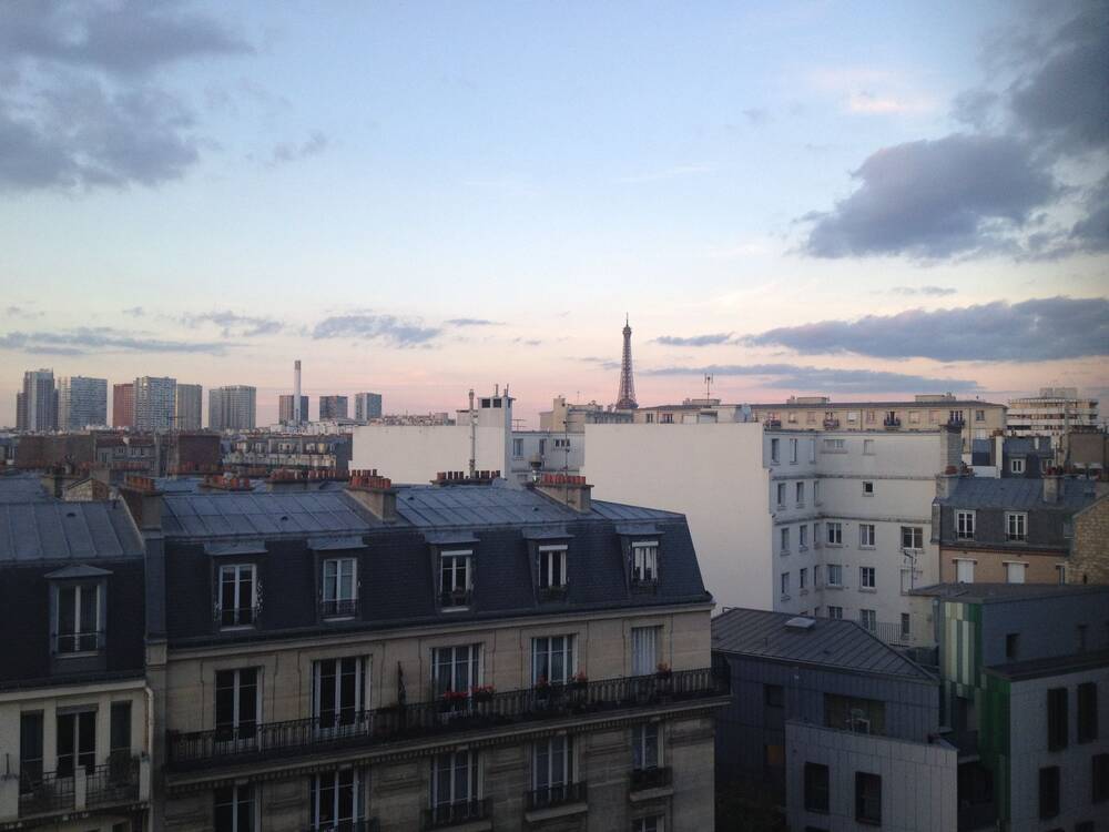 OPPORTUNITE A SAISIR - 8ème étage avec balcon et vue Tour Eiffel