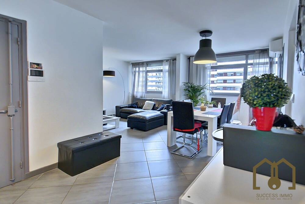 Appartement T5 95 m² Lyon 3ème balcon + garage