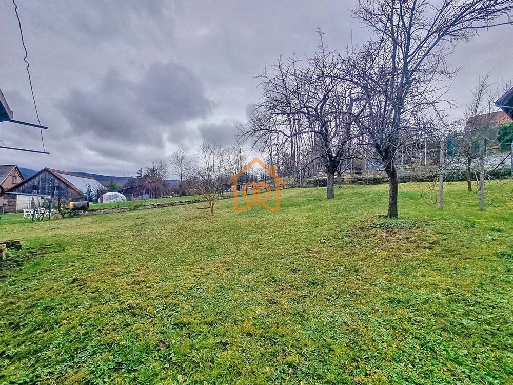 CORPS de FERME ALSACIEN Authentique avec Jardin Suspendu et Dépendances à ROMANSWILLER