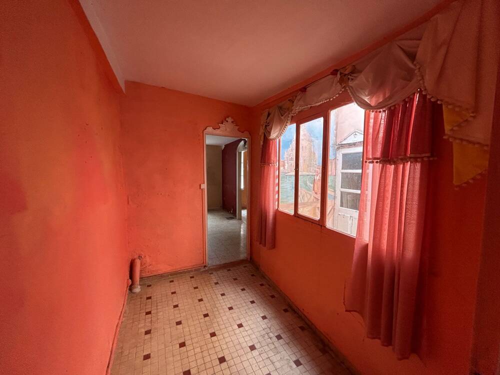 Maison avec cour avec possibilité de faire 2 appartement