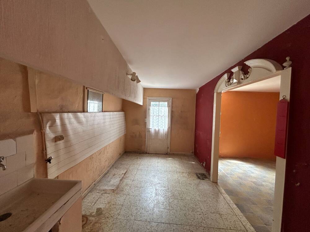 Maison avec cour avec possibilité de faire 2 appartement
