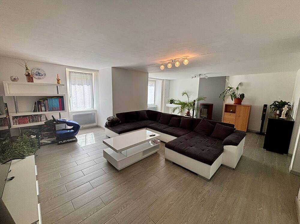 Grande Maison Familiale à Montroy (17220) - 5 chambres, jardin de 1500 m²