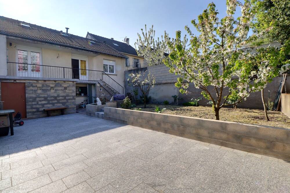 MAISON 125M² JARDIN SOUS SOL GARAGE AUX ENCHERES