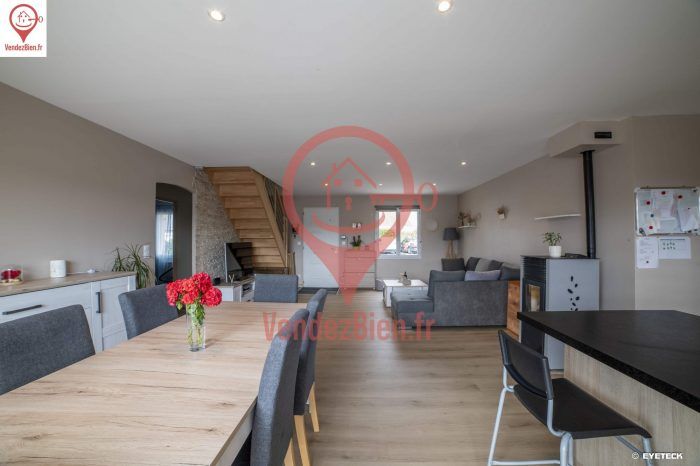 dpt cher (18), à vendre BRECY Maison P5 de 140m² avec garage, sur un terrain de 684m²