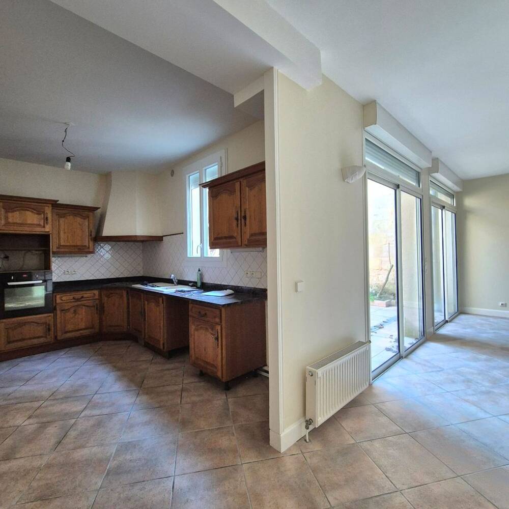 MAISON BORDELAISE 200 M² NANSOUTY AU CALME JARDIN ET GARAGE